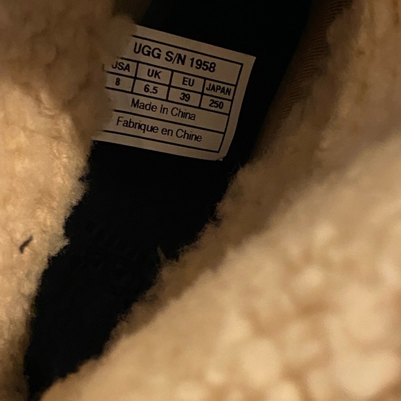 UGG Black Lynnea 1958 Shearling Clog Boots - Picture 10 of 16